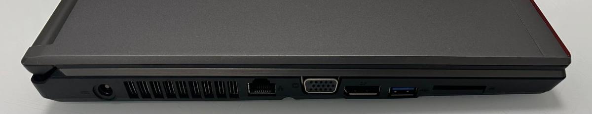Fujitsu LIFEBOOK E744